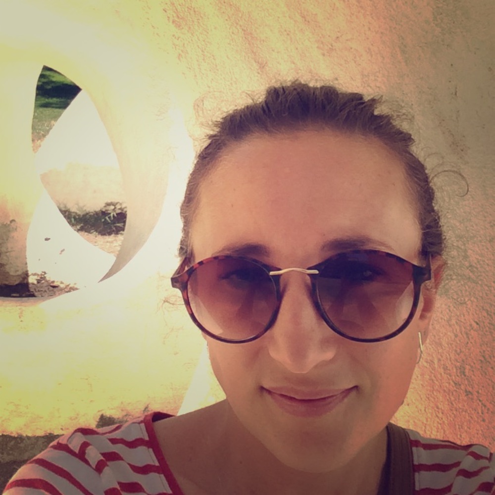 Meet your Posher, Emily